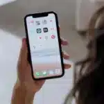 Apodo Apple: ¡Dependientes expertos en tecnología!